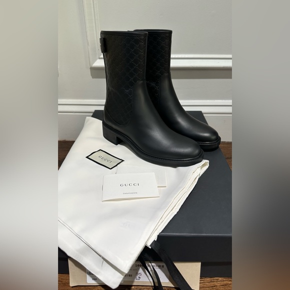 Gucci Micro GG Supreme Leather Short Boots - Picture 1 of 6